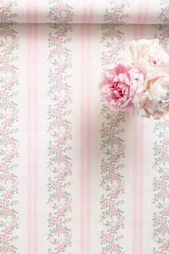 LSF Home Decor Marigold Wreath Wallpaper