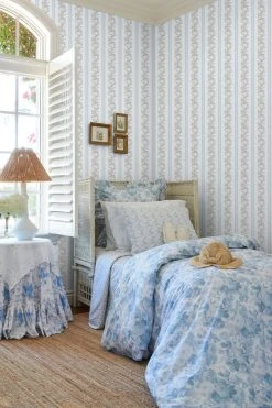 LSF Marigold Wreath Wallpaper Home Decor