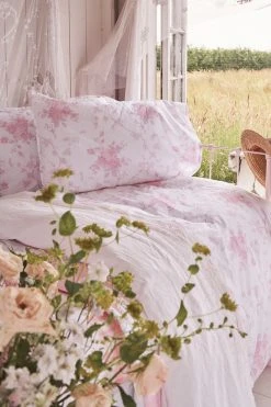 LoveShackFancy La Vie En Rose Duvet Cover & Sham Set