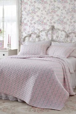 LSF Marigold Wreath Quilt And Sham Set