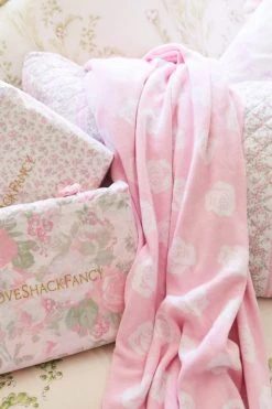 LSF Rose Jacquard Blanket Bedding
